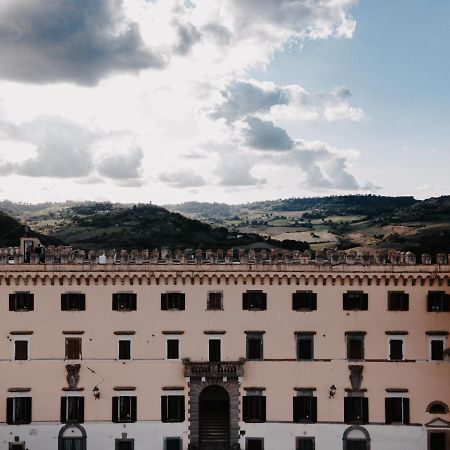 Castello Costaguti Hotel Roccalvecce Kültér fotó