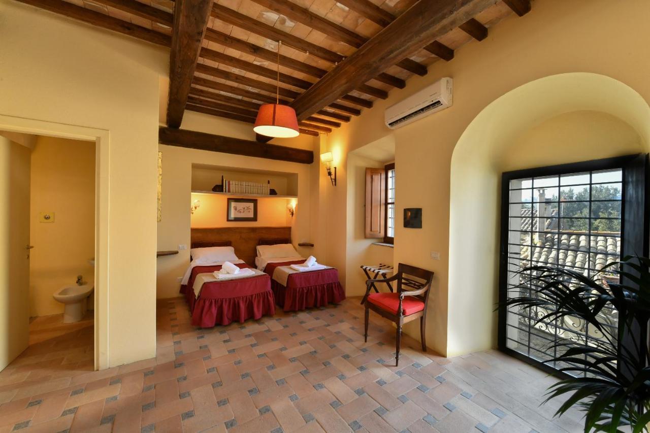 Castello Costaguti Hotel Roccalvecce Kültér fotó