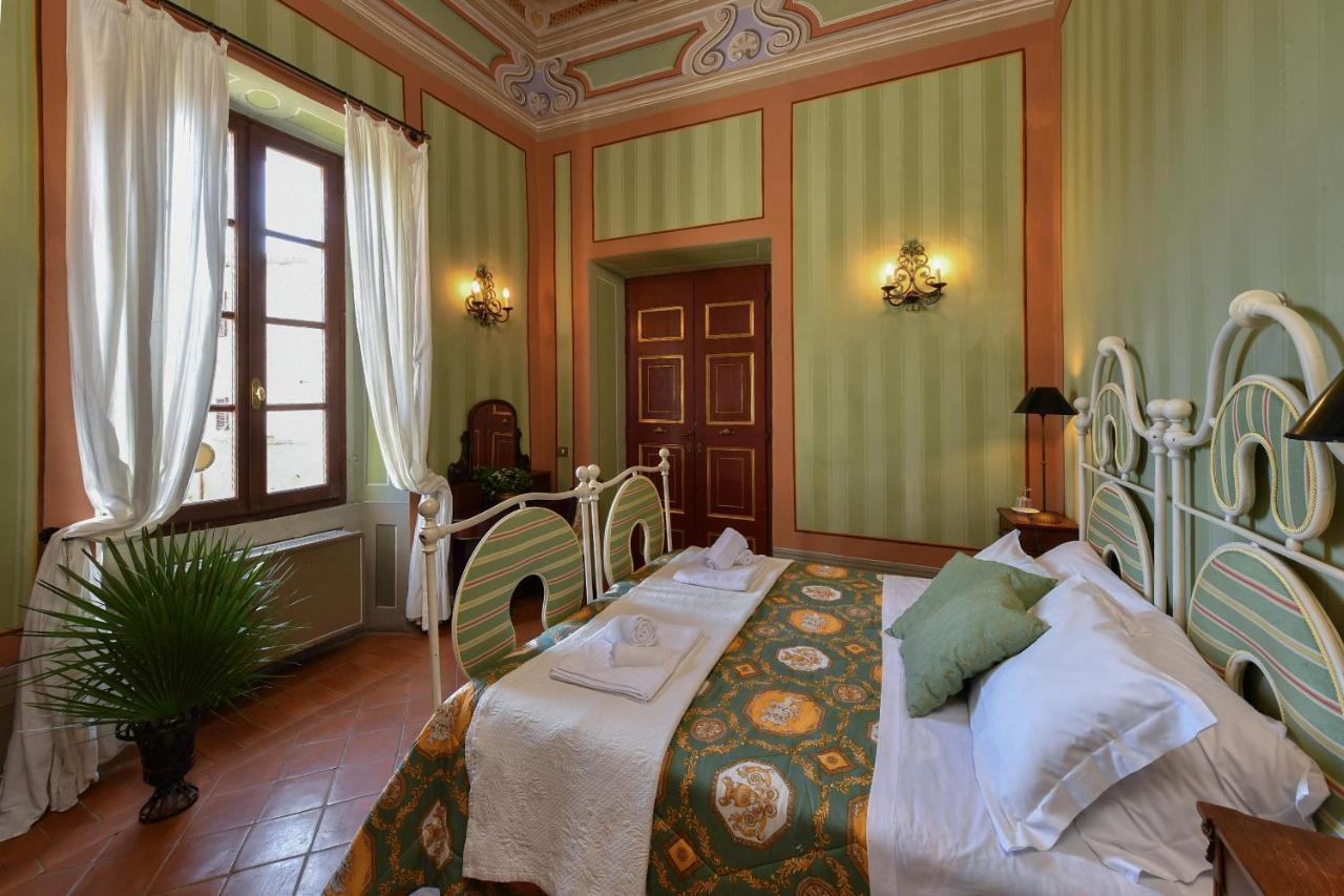 Castello Costaguti Hotel Roccalvecce Kültér fotó