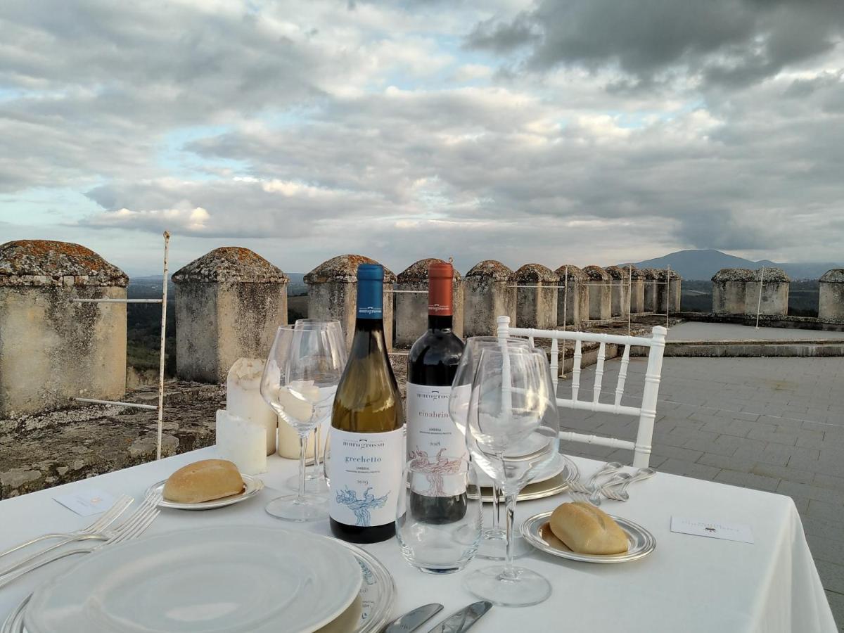 Castello Costaguti Hotel Roccalvecce Kültér fotó