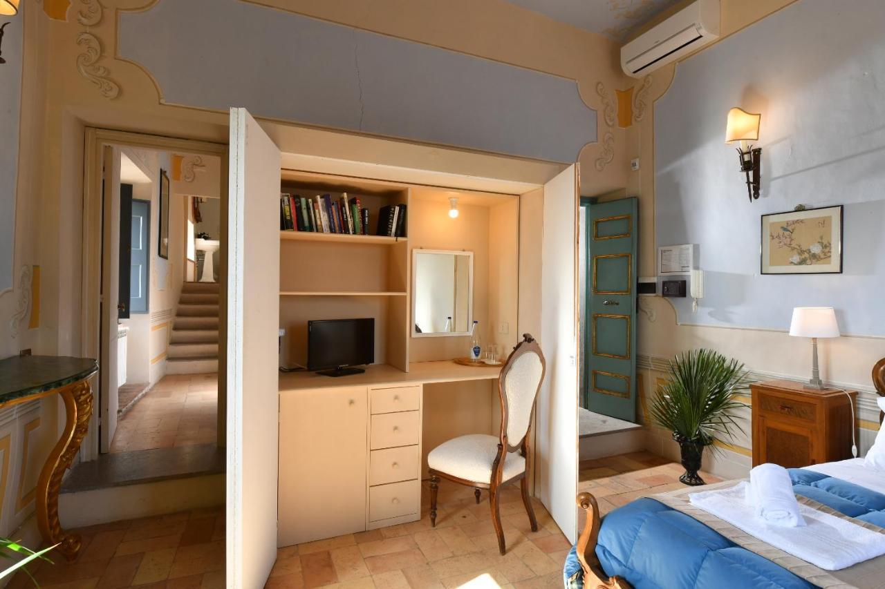 Castello Costaguti Hotel Roccalvecce Kültér fotó