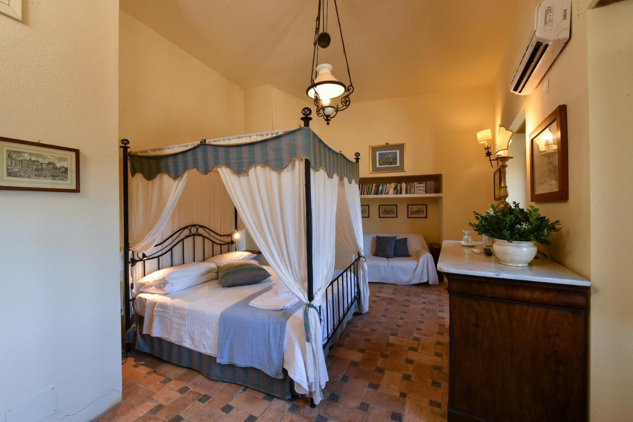 Castello Costaguti Hotel Roccalvecce Kültér fotó