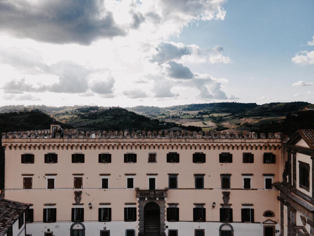 Castello Costaguti Hotel Roccalvecce Kültér fotó